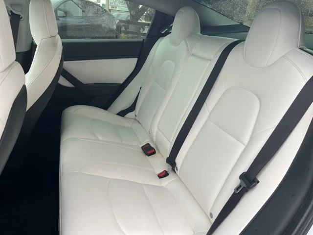 2020 Tesla Model 3 Performance - Image 14 of 21