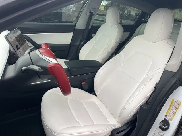 2020 Tesla Model 3 Performance - Image 11 of 21