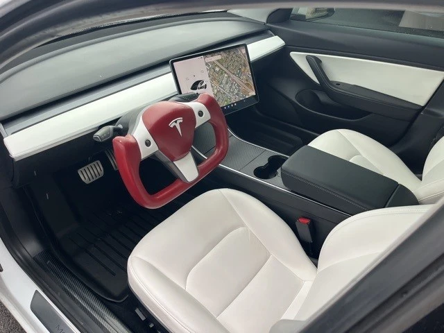 2020 Tesla Model 3 Performance - Image 10 of 21