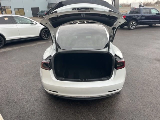 2020 Tesla Model 3 Performance - Image 16 of 21