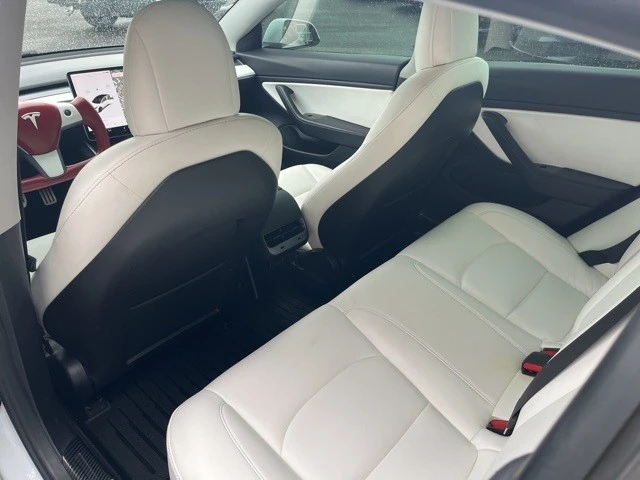 2020 Tesla Model 3 Performance - Image 13 of 21