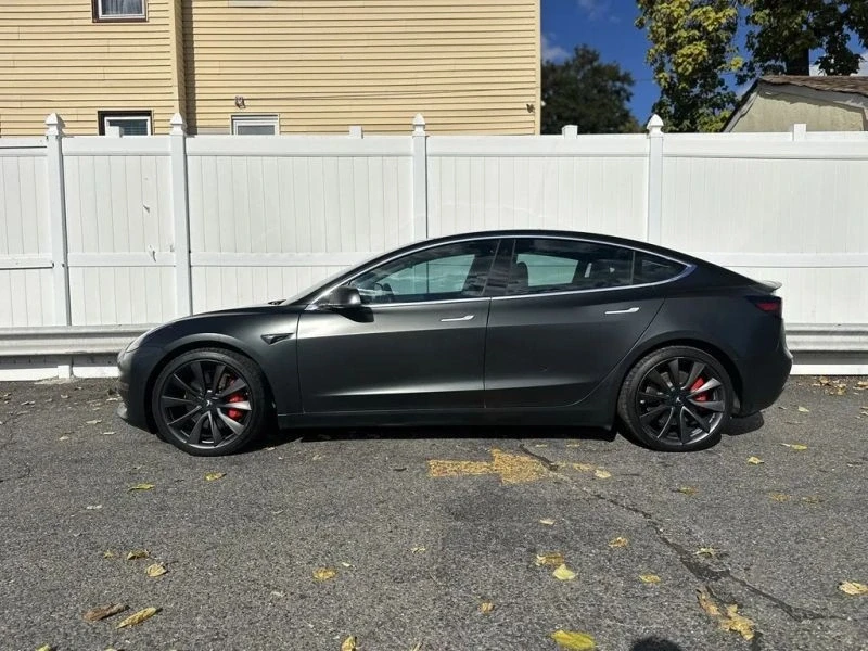 2020 Tesla Model 3 Performance - Image 4 of 12