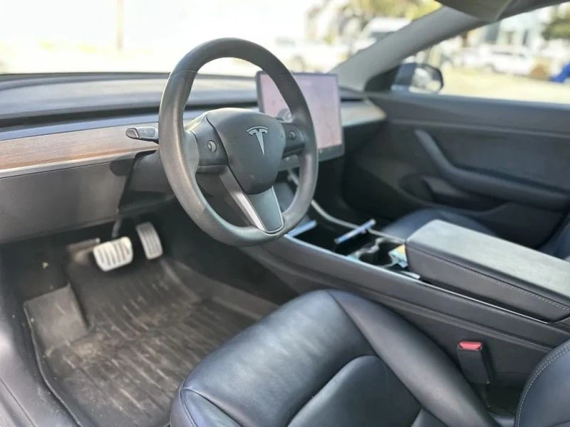 2020 Tesla Model 3 Performance - Image 10 of 12