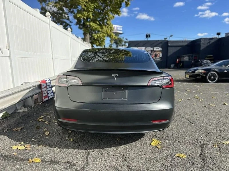 2020 Tesla Model 3 Performance - Image 6 of 12