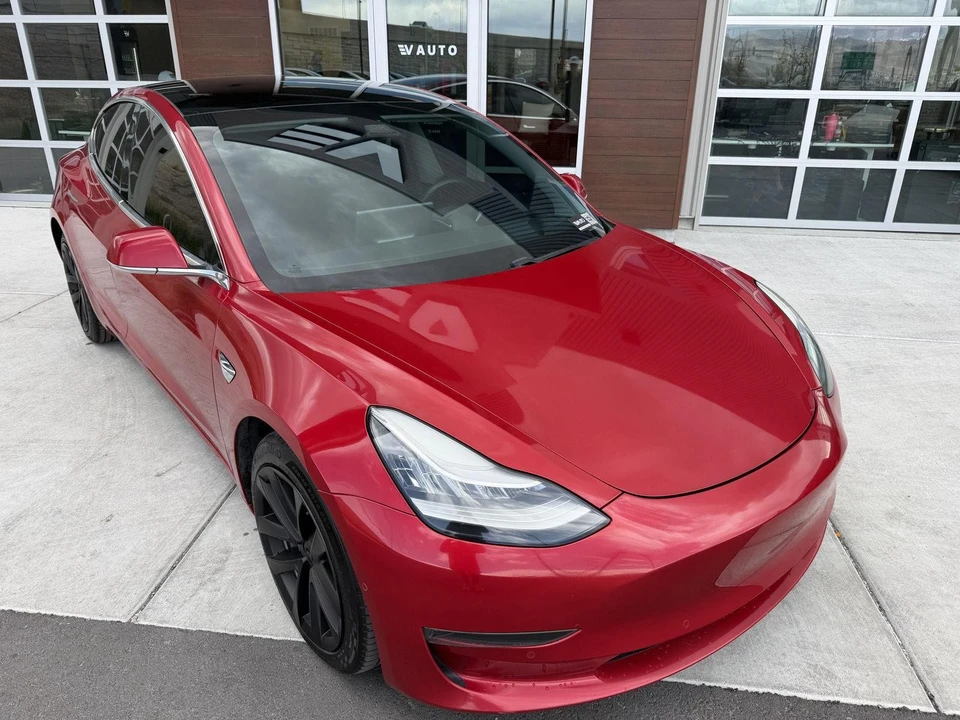 2020 Tesla Model 3 Performance - Image 2 of 21