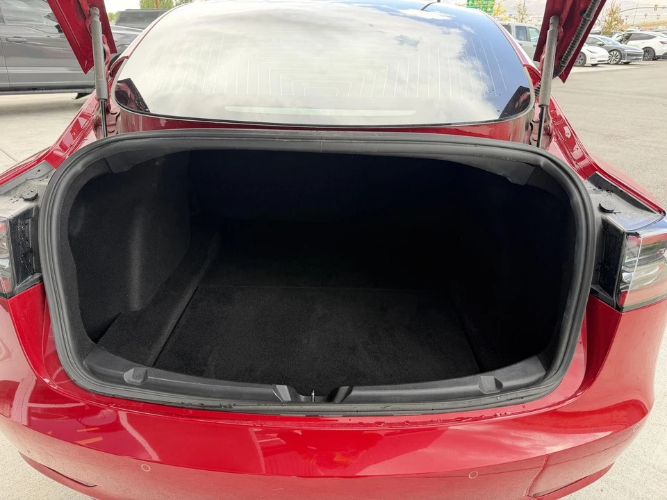 2020 Tesla Model 3 Performance - Image 17 of 21