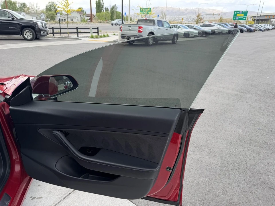 2020 Tesla Model 3 Performance - Image 21 of 21