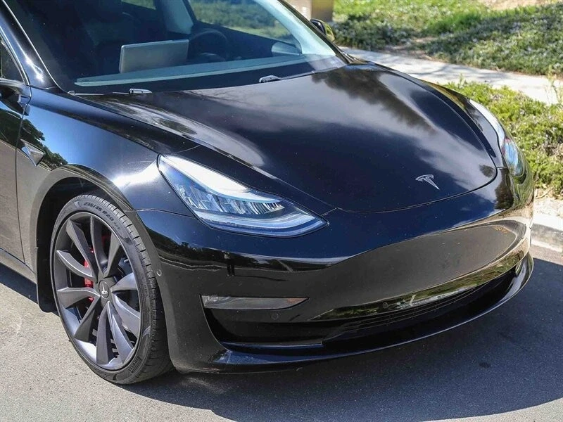2020 Tesla Model 3 Performance - Image 9 of 21