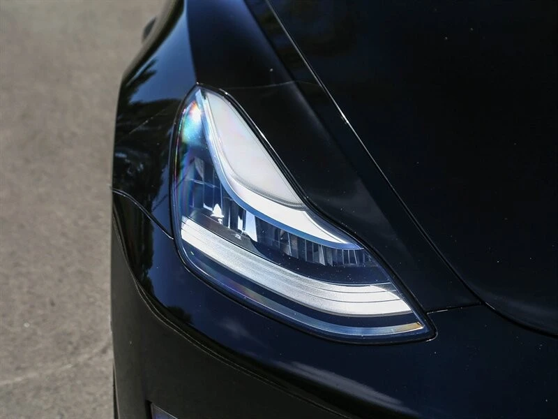 2020 Tesla Model 3 Performance - Image 10 of 21