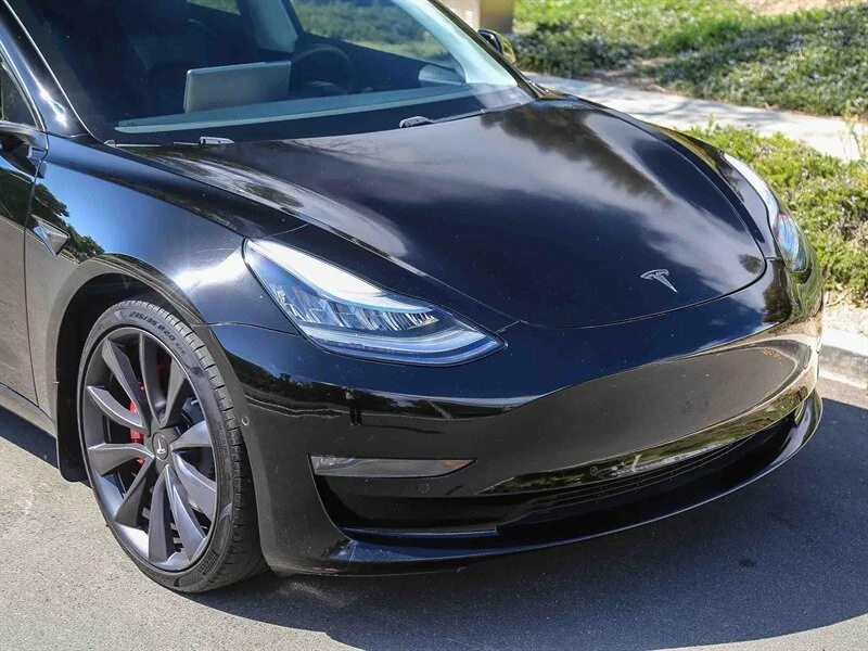 2020 Tesla Model 3 Performance - Image 9 of 21