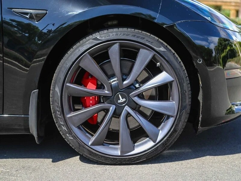 2020 Tesla Model 3 Performance - Image 11 of 21