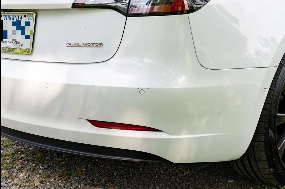 2020 Tesla Model 3 Performance - Image 26 of 31