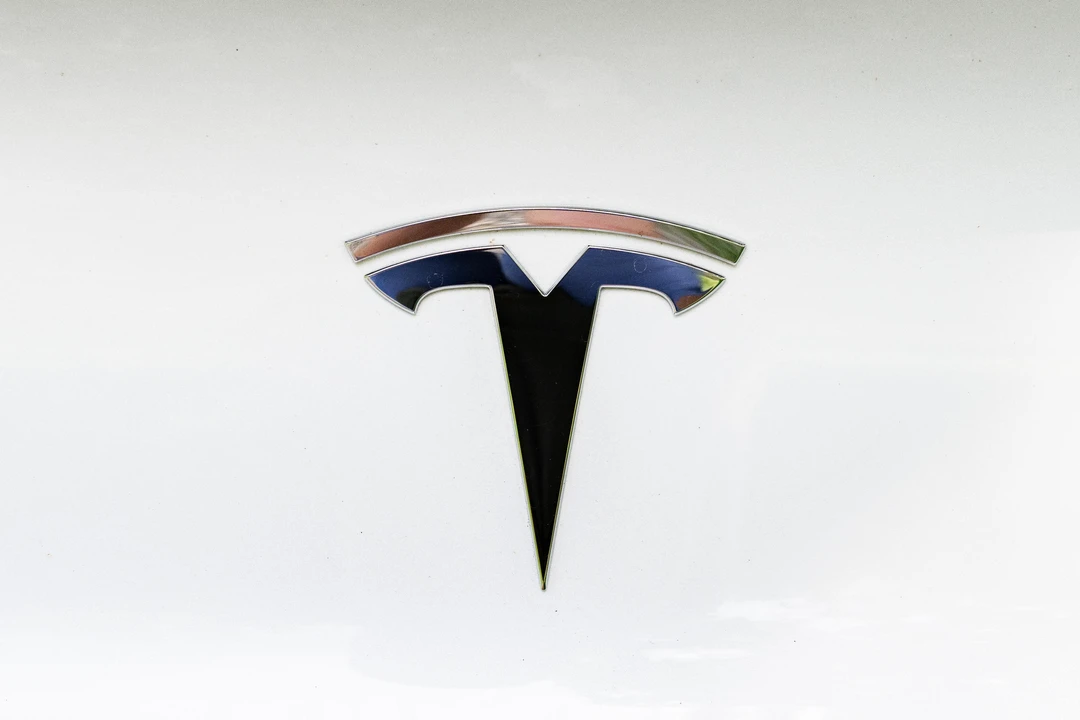 2020 Tesla Model 3 Performance - Image 24 of 31