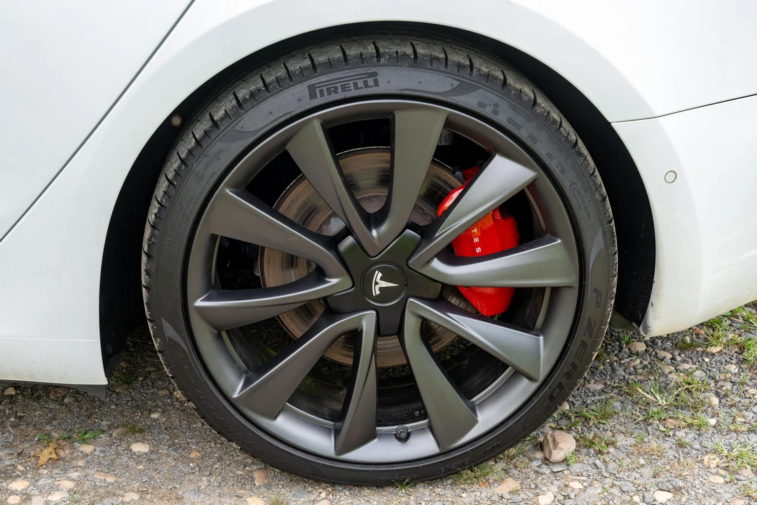 2020 Tesla Model 3 Performance - Image 30 of 31