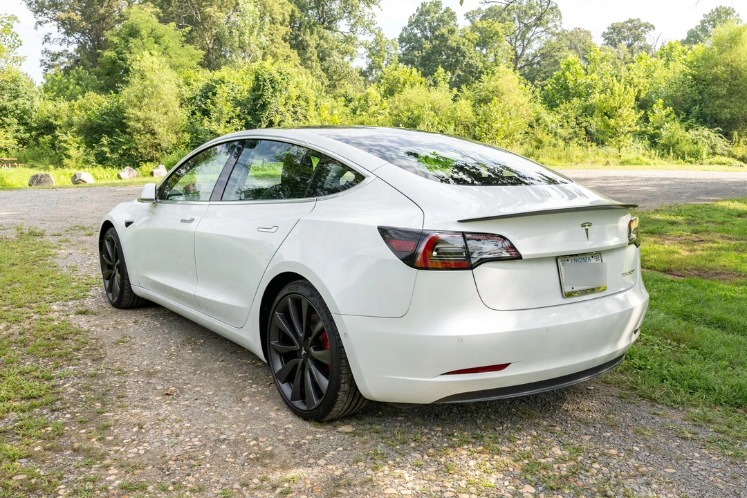 2020 Tesla Model 3 Performance - Image 8 of 31