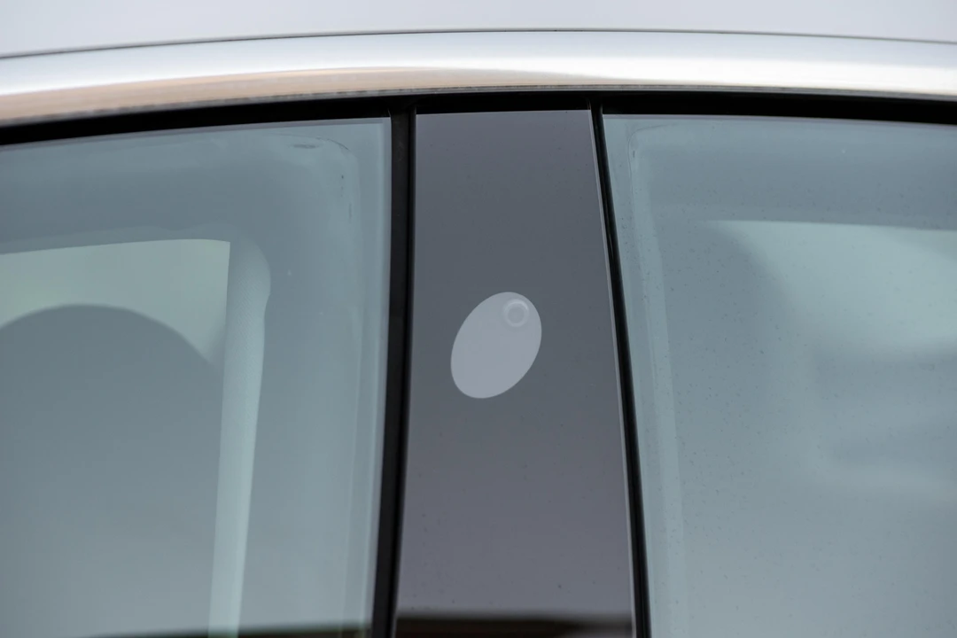2020 Tesla Model 3 Performance - Image 22 of 31