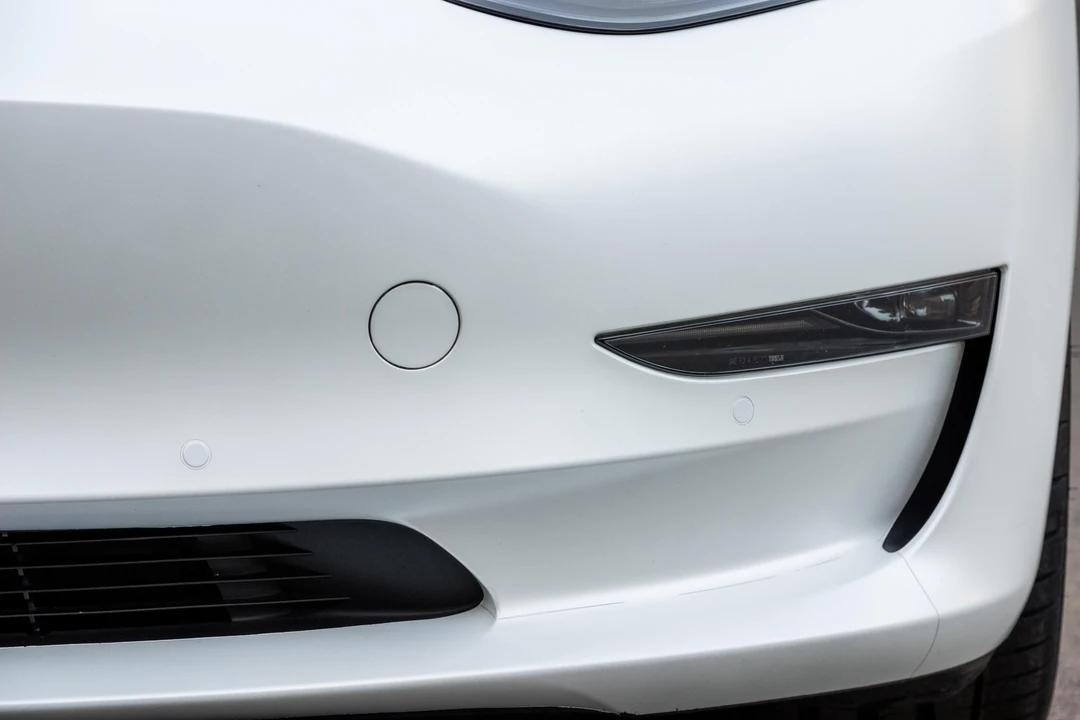2020 Tesla Model 3 Performance - Image 14 of 31