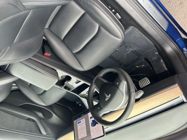 2020 Tesla Model 3 Performance - Image 11 of 21