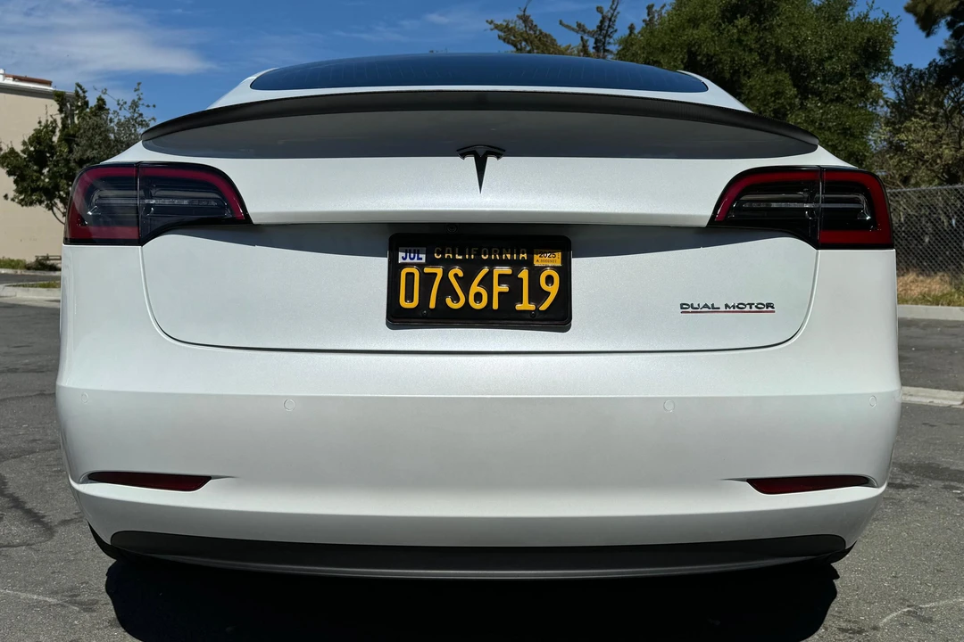 2020 Tesla Model 3 Performance - Image 5 of 31