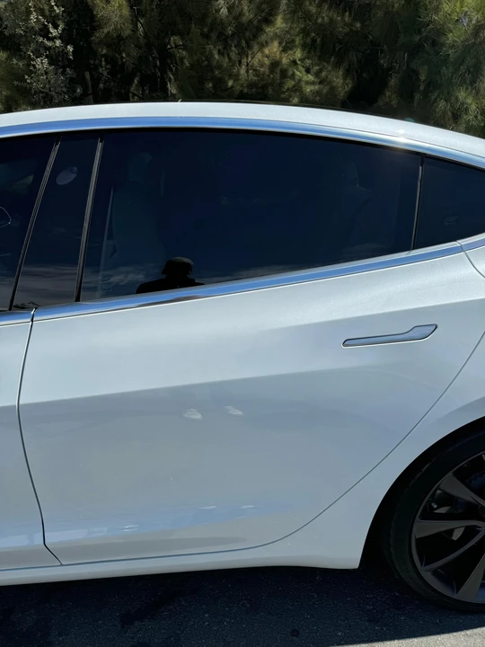 2020 Tesla Model 3 Performance - Image 27 of 31