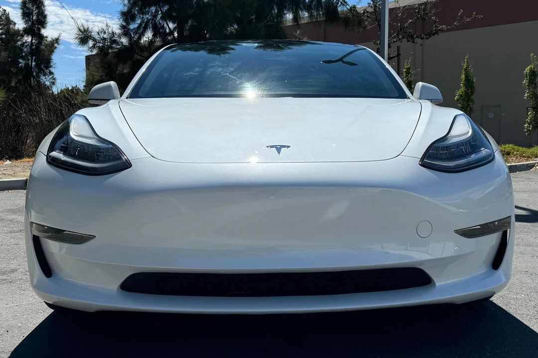 2020 Tesla Model 3 Performance - Image 2 of 31
