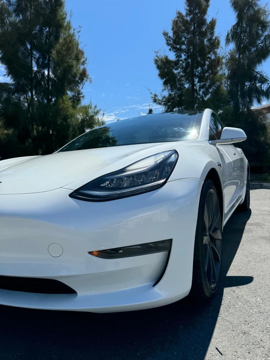 2020 Tesla Model 3 Performance - Image 18 of 31
