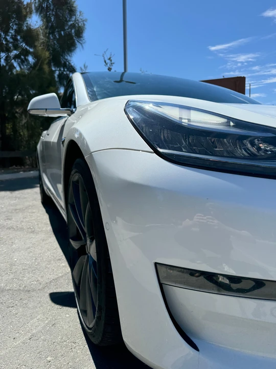 2020 Tesla Model 3 Performance - Image 16 of 31