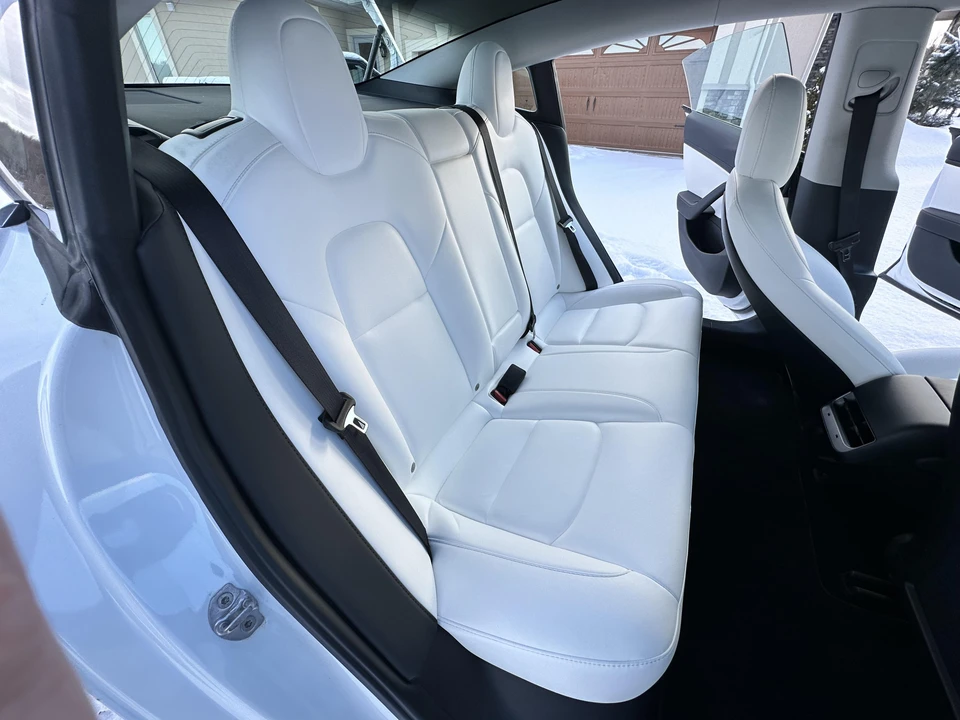 2020 Tesla Model 3 Performance - Image 26 of 31