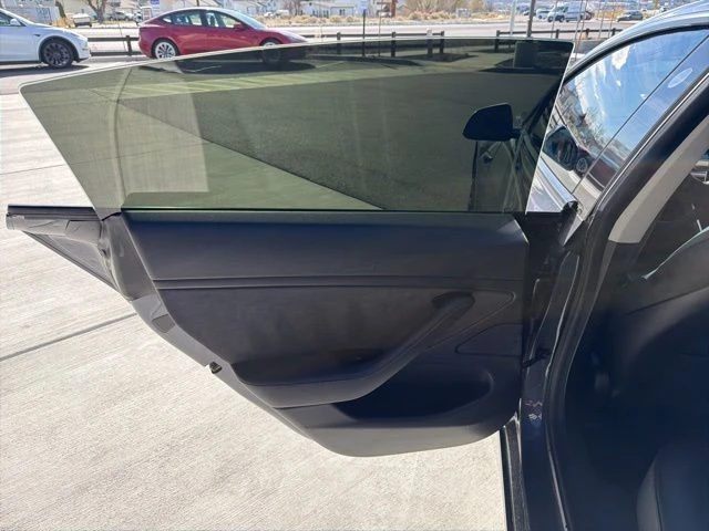2020 Tesla Model 3 Performance - Image 14 of 21