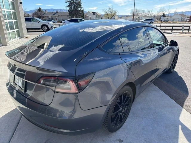 2020 Tesla Model 3 Performance - Image 8 of 21