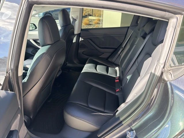 2020 Tesla Model 3 Performance - Image 15 of 21