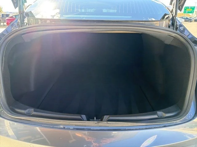 2020 Tesla Model 3 Performance - Image 17 of 21