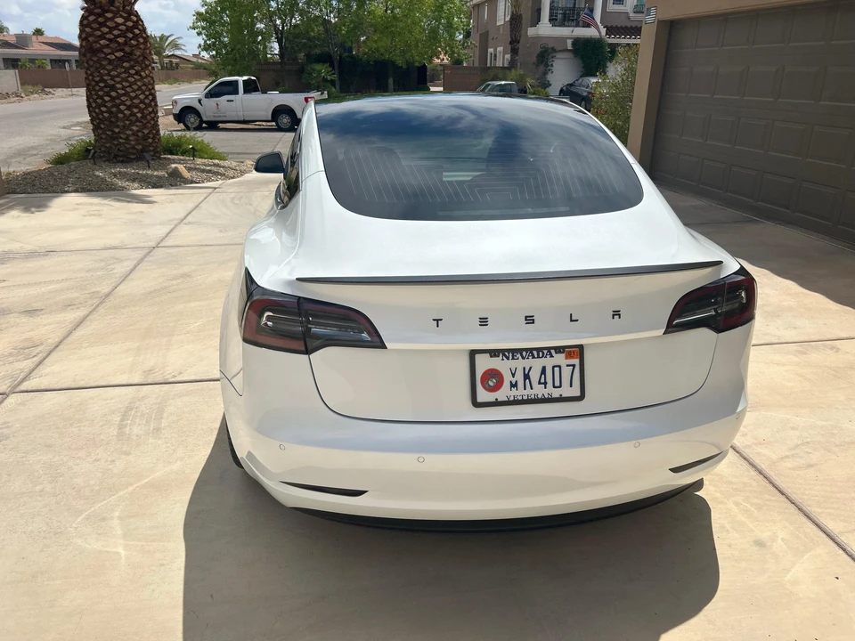 2020 Tesla Model 3 Performance - Image 17 of 31