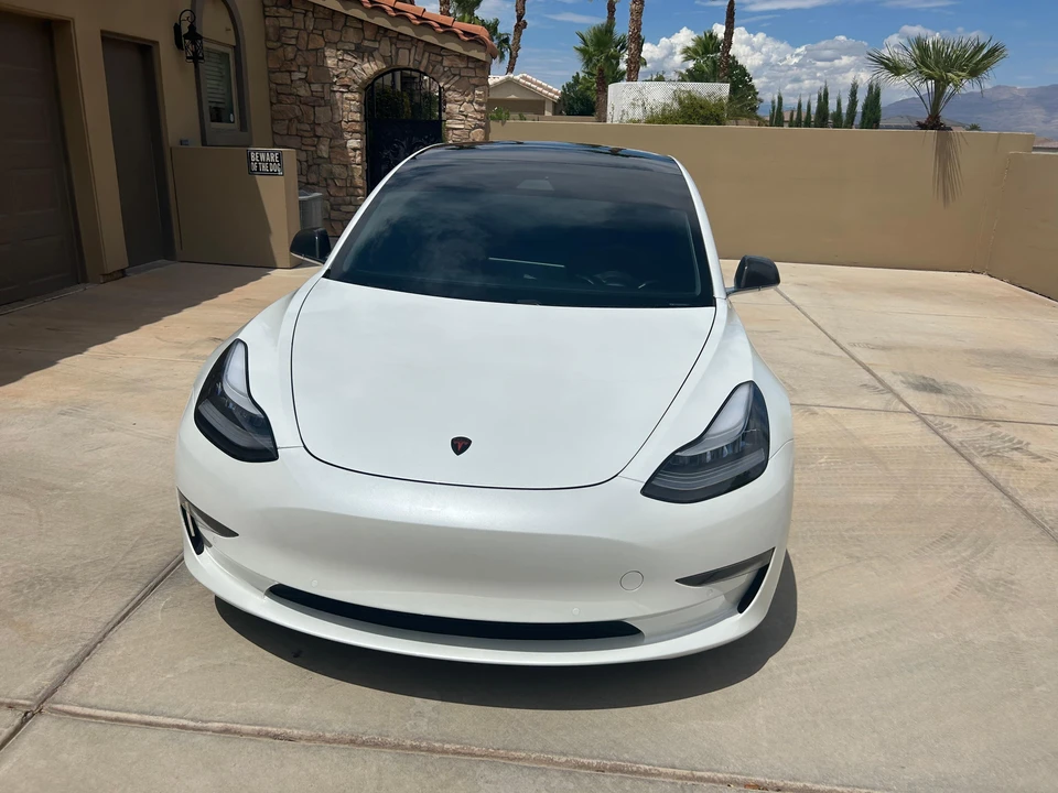 2020 Tesla Model 3 Performance - Image 8 of 31