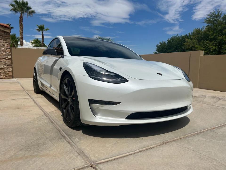 2020 Tesla Model 3 Performance - Image 22 of 31