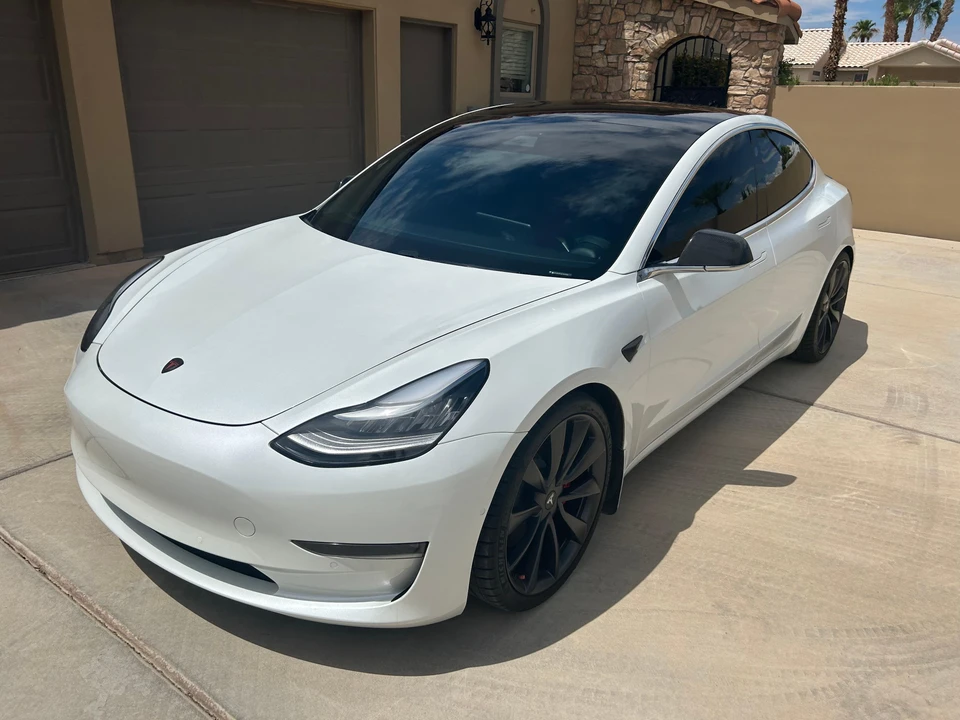 2020 Tesla Model 3 Performance - Image 10 of 31