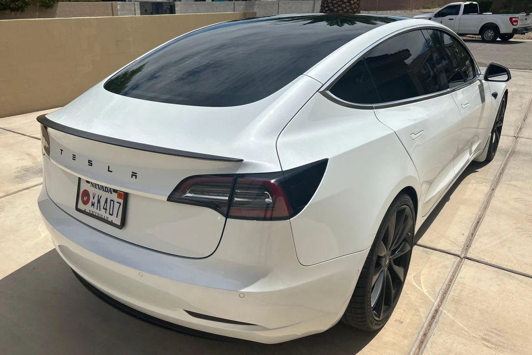 2020 Tesla Model 3 Performance - Image 4 of 31