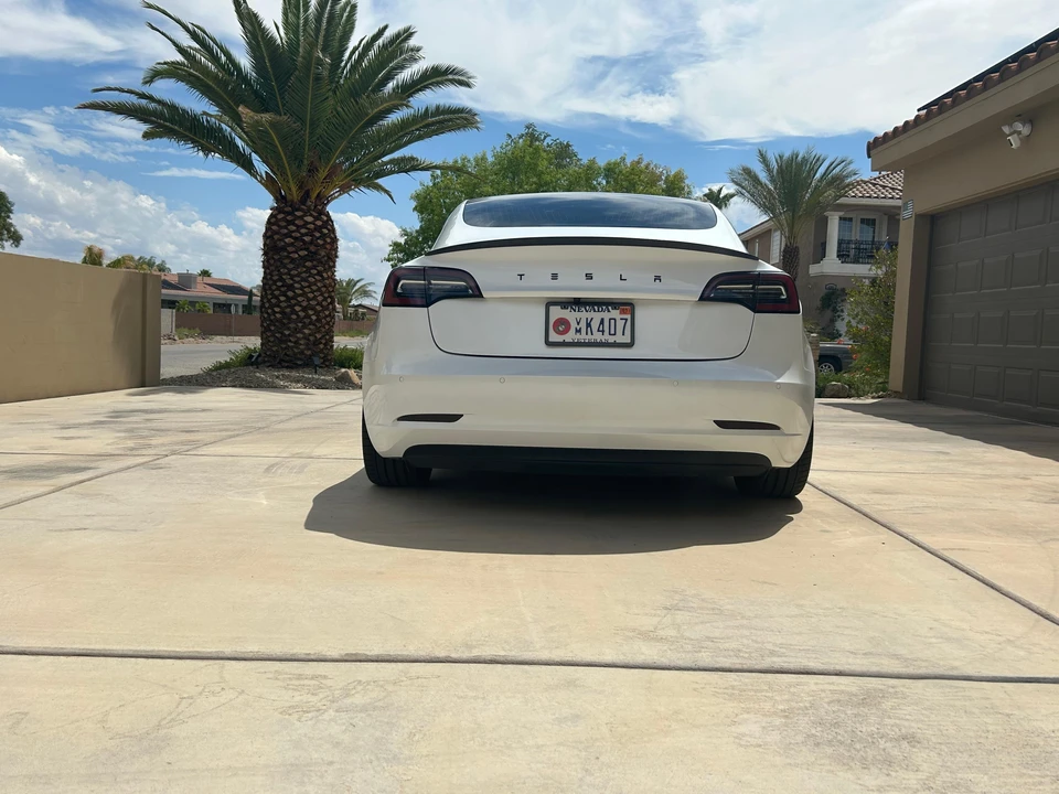 2020 Tesla Model 3 Performance - Image 18 of 31