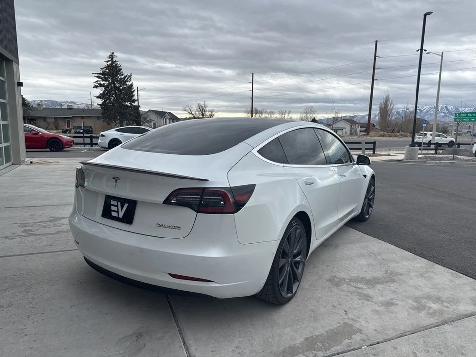 2020 Tesla Model 3 Performance - Image 8 of 21