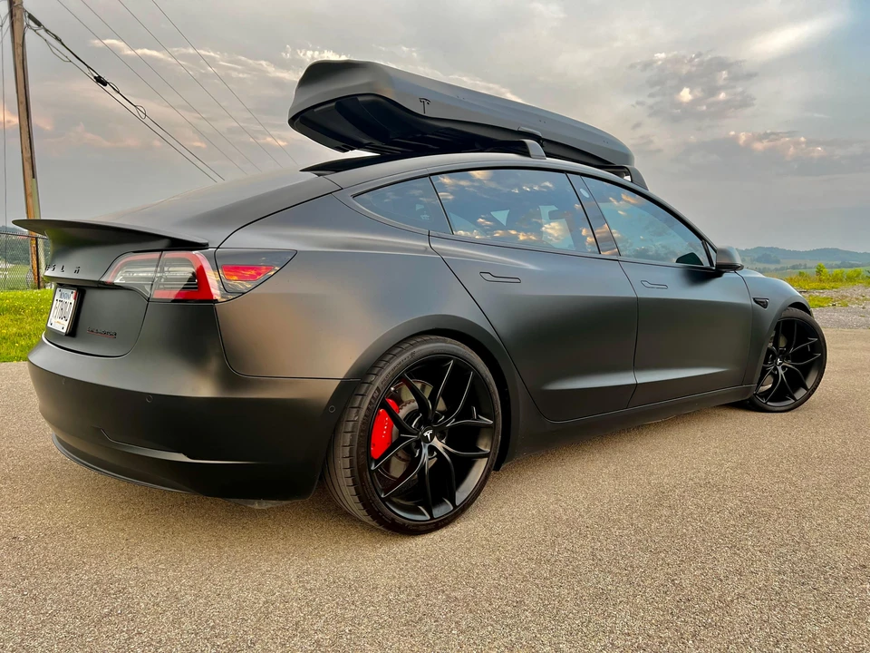 2020 Tesla Model 3 Performance - Image 30 of 31