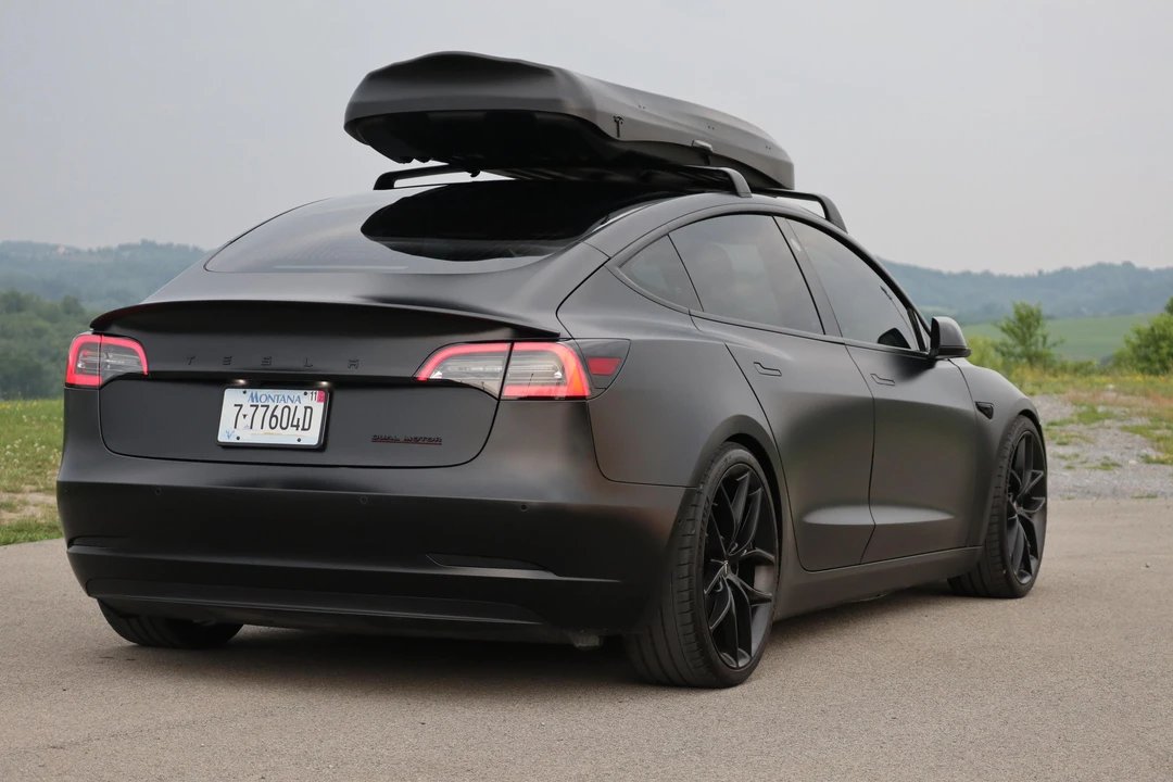 2020 Tesla Model 3 Performance - Image 29 of 31