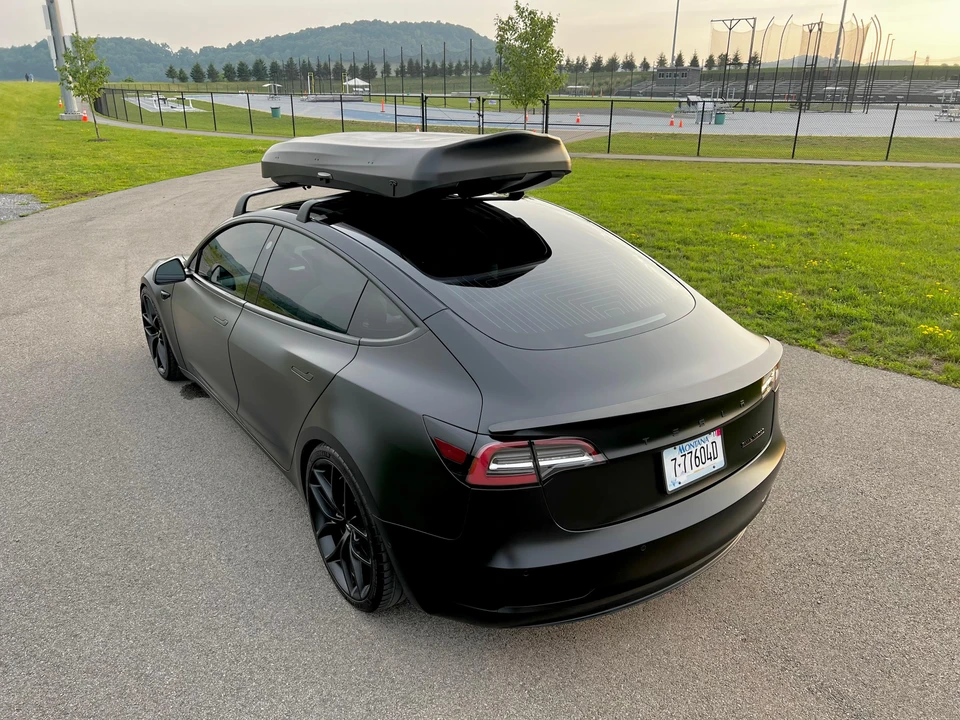 2020 Tesla Model 3 Performance - Image 18 of 31