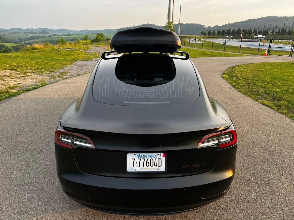 2020 Tesla Model 3 Performance - Image 23 of 31