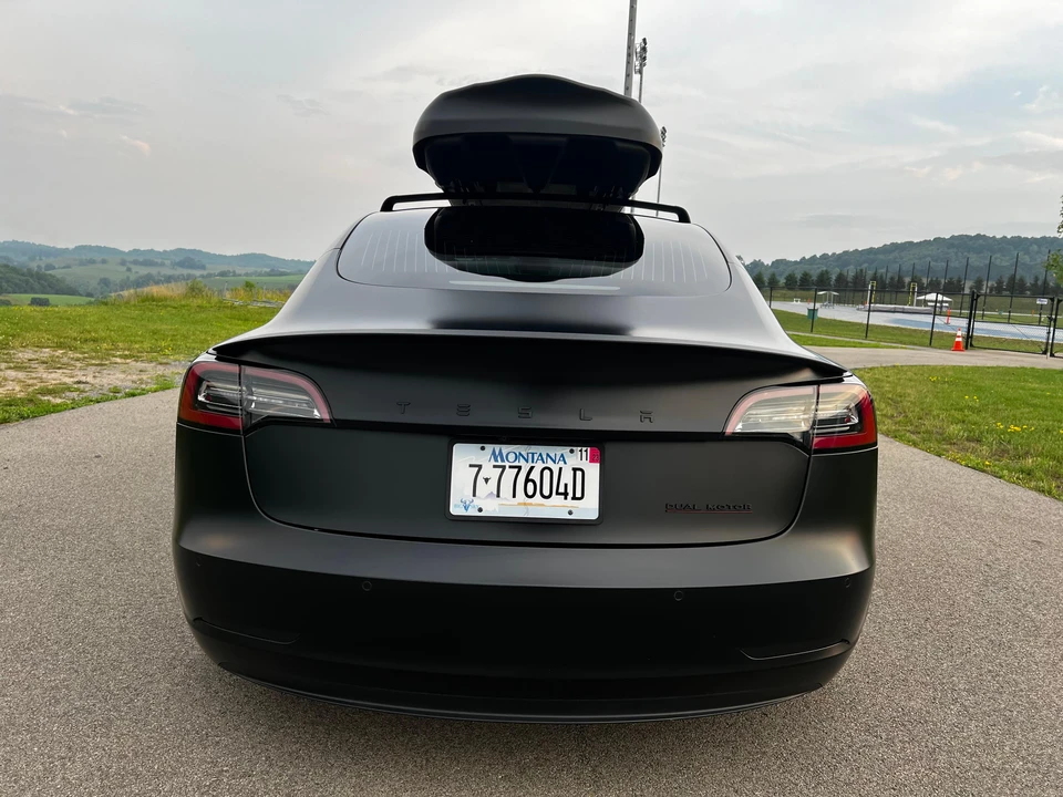 2020 Tesla Model 3 Performance - Image 24 of 31