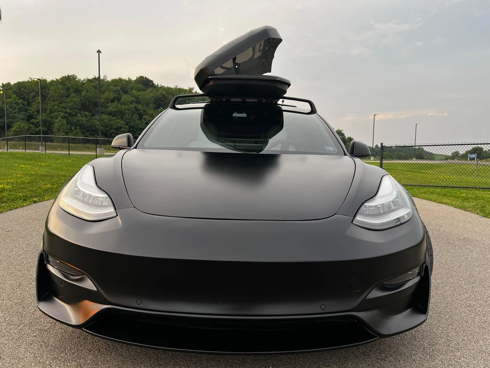 2020 Tesla Model 3 Performance - Image 6 of 31