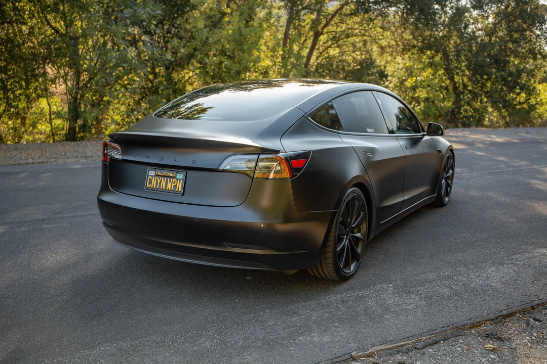 2020 Tesla Model 3 Performance - Image 28 of 31