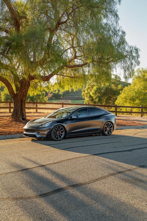2020 Tesla Model 3 Performance - Image 10 of 31