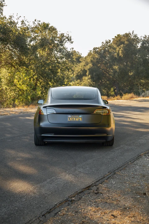 2020 Tesla Model 3 Performance - Image 26 of 31