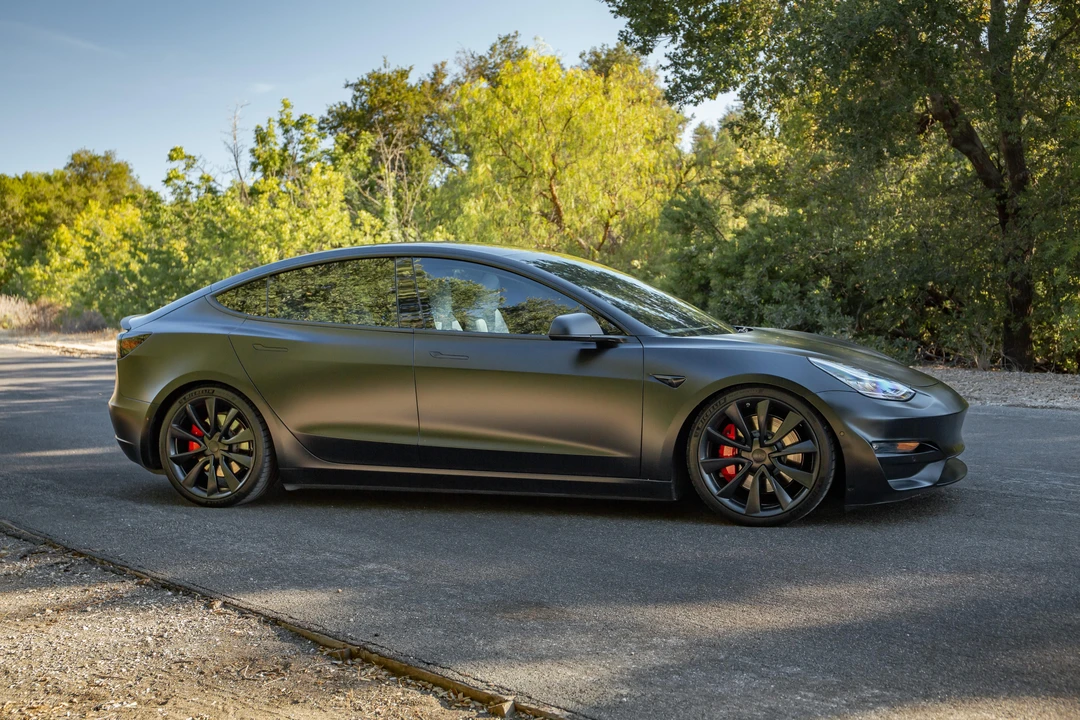 2020 Tesla Model 3 Performance - Image 30 of 31