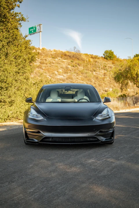2020 Tesla Model 3 Performance - Image 6 of 31